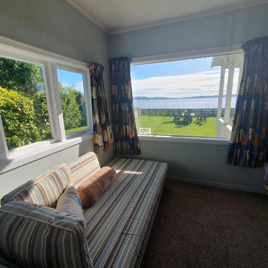 Daydream House, Sunrise, Sunset Views Across Lake Rotorua Exterior photo